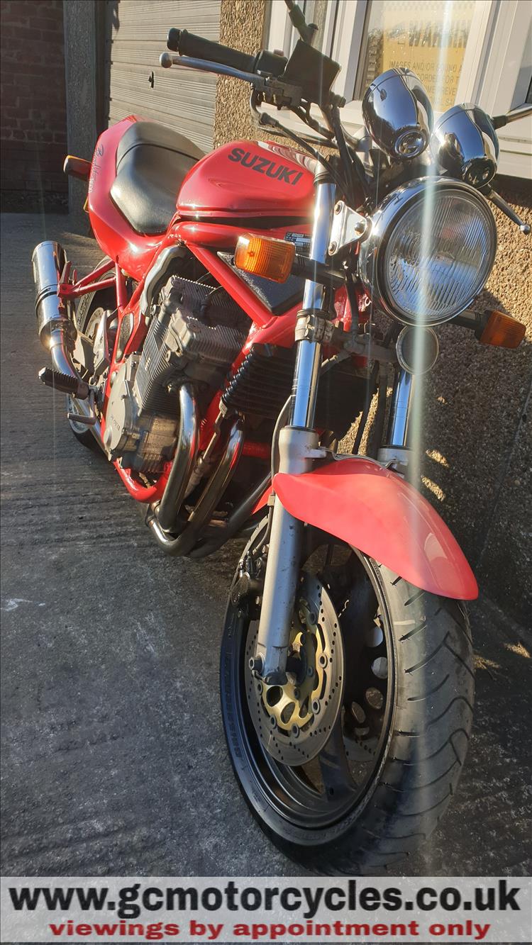 SUZUKI GSF600 BANDIT